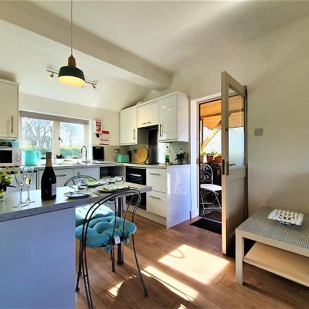 The Granary Apartment Ruthin Bagian luar foto
