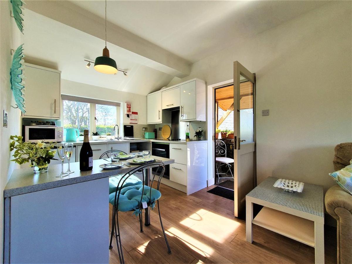 The Granary Apartment Ruthin Bagian luar foto