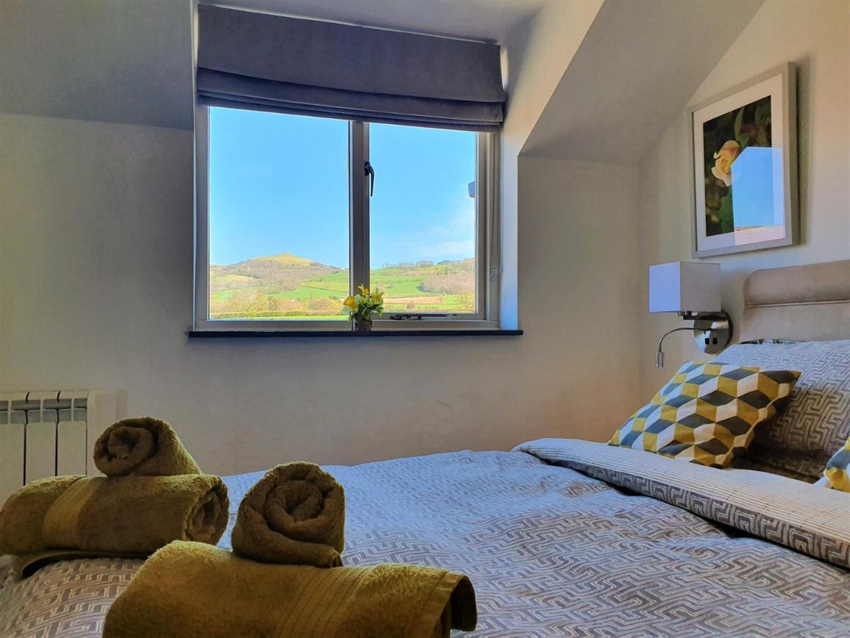 The Granary Apartment Ruthin Bagian luar foto
